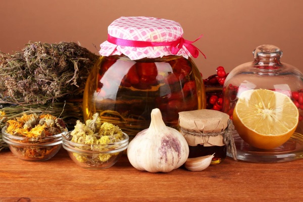 Как вылечить кашель народными средствами?