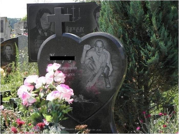 Надгробия русского криминала. Фотографии памятников на могилах преступников 