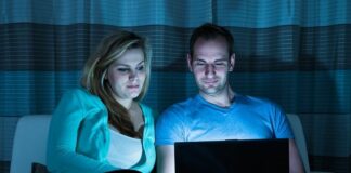 Просмотр фильмов: как подготовиться, какие фильмы стоит посмотреть, рейтинг и отзывы, где бесплатно посмотреть, основные и популярные жанры