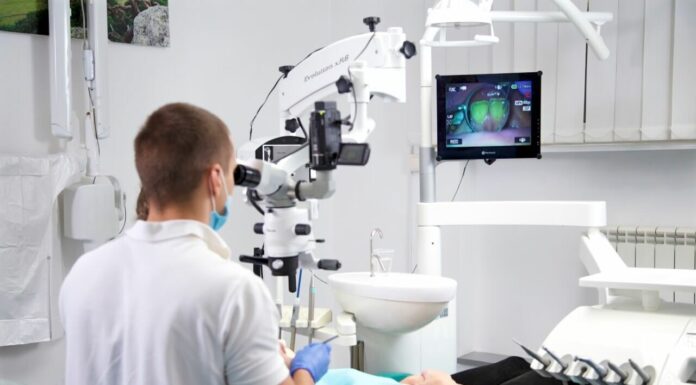 Стоматологическая клиника доктора Кремешного: лечение под микроскопом