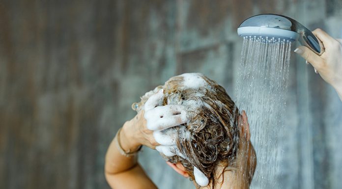 Какие шампуни выпускает премиальный профессиональный бренд косметики из Франции