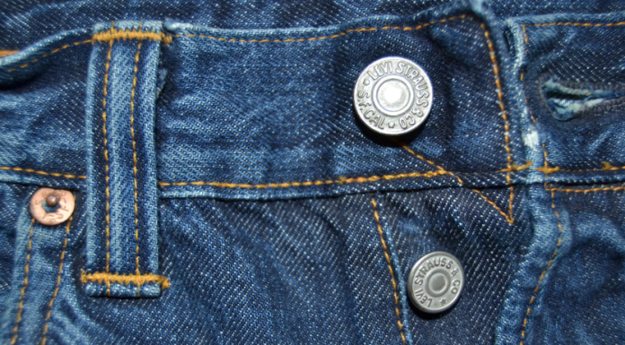 Как заменить пуговицу на джинсах, и где ее купить