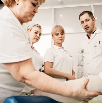 Как справиться с лимфостазом верхних конечностей перенесшим мастэктомию женщинам: советы