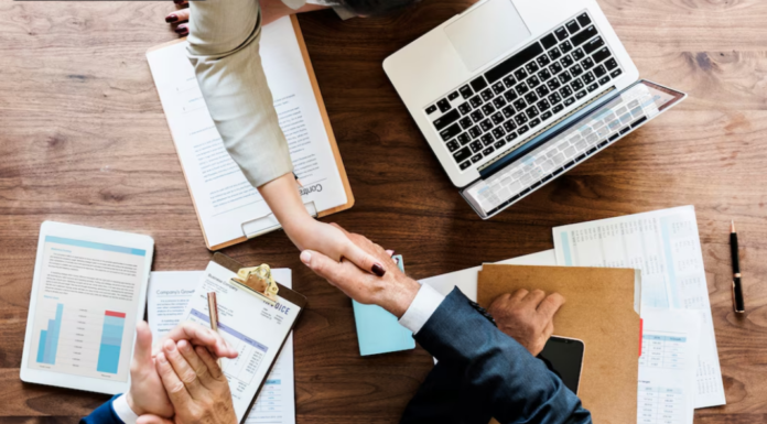 Почему покупают и продают фирмы: основные причины и выгоды