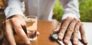 Вывод из запоя: психологическая поддержка и реабилитация