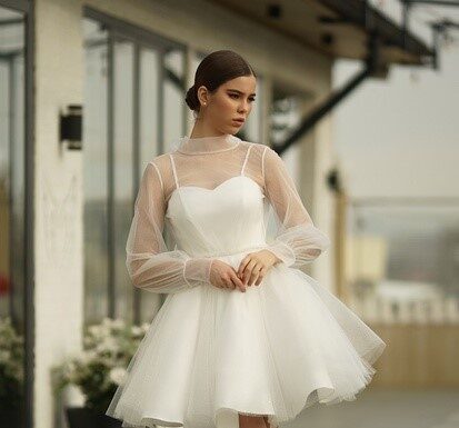 Короткие свадебные платья: элегантность и удобство в одном образе